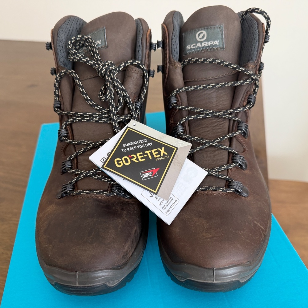 NEW Scarpa Terra GTX Leather Hiking Boots - 42.5 / Women's 10.5 / Men's 9.5 /